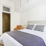 Rent 1 bedroom apartment of 70 m² in lisbon