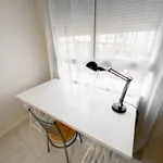 Rent 4 bedroom apartment in Valencia