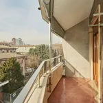 Rent 4 bedroom apartment of 151 m² in Milano