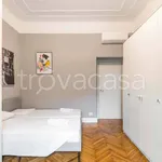 Rent 4 bedroom apartment of 119 m² in Milan