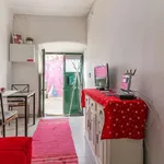 Rent 1 bedroom apartment of 50 m² in lisbon