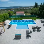 Rent 3 bedroom house of 250 m² in Trogir