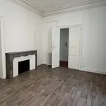 Rent 4 bedroom apartment of 134 m² in Nîmes