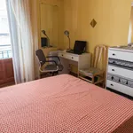 Rent 4 bedroom apartment in Madrid