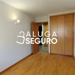 Rent 3 bedroom apartment of 125 m² in Lisboa