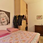 Rent a room of 130 m² in Roma