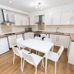 Rent 6 bedroom house in Leeds