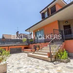 Rent 10 bedroom house of 385 m² in Guidonia Montecelio