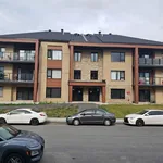 4 bedroom apartment of 990 sq. ft in Laval (administrative region)