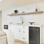 Rent 3 bedroom apartment in Collingwood