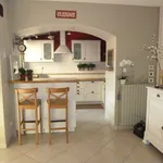 Maison de 92 m² avec 5 chambre(s) en location à cognacT