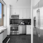 Rent 3 bedroom apartment in Manhattan