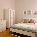 Rent a room in lisbon