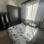 Rent 1 bedroom apartment in Sandton