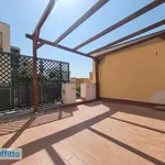 Rent 2 bedroom apartment of 45 m² in Naples