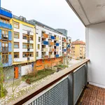 Pronajměte si 3 ložnic/e byt o rozloze 85 m² v Prague