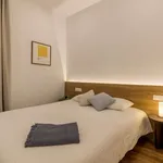 Rent 1 bedroom apartment of 50 m² in barcelona