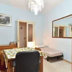 Rent a room of 100 m² in rome