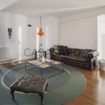 Rent 9 bedroom house of 900 m² in Lisbon