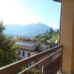 Villa Bifamiliare in affitto a Lecco via Maria Montessori, non arredato/vuoto, giardino privato, box - TrovaCasa