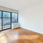 Rent 2 bedroom apartment of 99 m² in New York