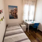 Rent 4 bedroom apartment in Bilbao