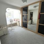 Rent 4 bedroom house in South East England