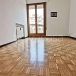 Rent 6 bedroom apartment of 120 m² in Venezia