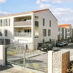 Rent 2 bedroom apartment of 40 m² in PESSAC