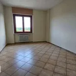 Affitto 3 camera casa di 90 m² in Villafranca d'Asti