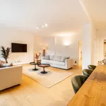 Huur 3 slaapkamer appartement van 207 m² in Saint-Gilles - Sint-Gillis