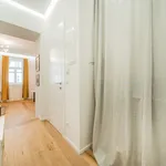 Rent 1 bedroom apartment of 431 m² in vienna