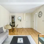 Rent 2 bedroom apartment of 55 m² in Paris