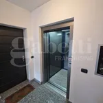 Rent 2 bedroom apartment of 68 m² in Milano