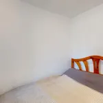 Alquilo 2 dormitorio casa de 64 m² en Madrid