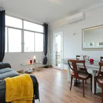 Rent a room of 107 m² in barcelona