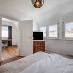 Rent a room of 140 m² in stuttgart