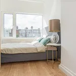 Huur 2 slaapkamer appartement van 72 m² in Den Haag