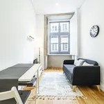 Rent 2 bedroom apartment of 35 m² in Porto