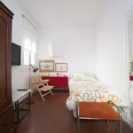 Rent a room of 85 m² in barcelona