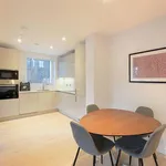 Rent 2 bedroom flat of 77 m² in London