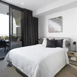 Rent 3 bedroom apartment in Woolloongabba