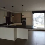 Huur 3 slaapkamer appartement van 175 m² in Ieper