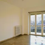 Rent 3 bedroom apartment of 103 m² in Milano