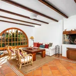 Rent 4 bedroom house of 350 m² in Marbella