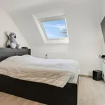 Maison de 405 m² avec 4 chambre(s) en location à Berlare