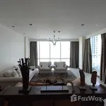 Rent 3 bedroom apartment of 375 m² in Bangkok