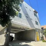 Rent 3 bedroom student apartment in Los Angeles