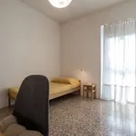 Rent a room in milan