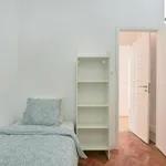 Rent 16 bedroom apartment in Lisbon